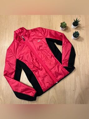 KJUS Women’s Aurelia Mid Layer Primaloft Jacket in size medium